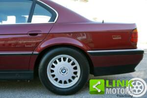 Image 9/10 of BMW 740iL (1994)