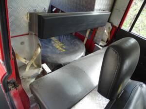 Image 9/24 of Land Rover 110 (1986)