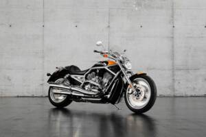 Immagine 4/18 di Harley-Davidson DUMMY (2004)
