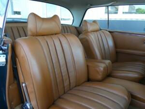 Image 12/20 of Mercedes-Benz 280 SE 3,5 (1971)