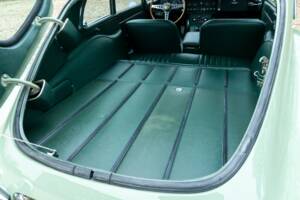 Imagen 24/50 de Jaguar E-Type 4.2 (1967)