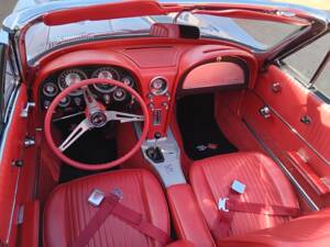 Image 25/35 of Chevrolet Corvette Sting Ray (1963)