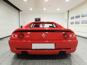 Bild 12/15 von Ferrari F 355 Berlinetta (1996)