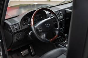 Obraz 27/28 pojazdu Mercedes-Benz G 500 (SWB) (2012)