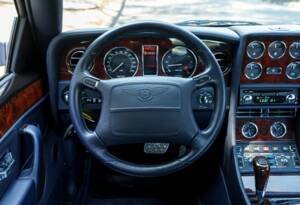 Image 17/30 of Bentley Continental R Mulliner (2003)