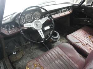 Image 3/26 of Alfa Romeo 2600 Sprint (1962)