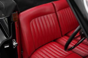 Image 17/50 of Jaguar XK 140 DHC (1956)