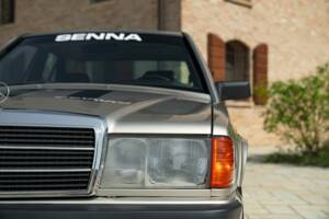 Image 12/50 of Mercedes-Benz 190 E 2.3-16 (1985)