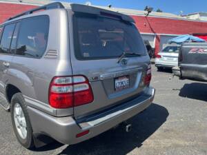 Image 9/28 of Toyota Land Cruiser J 100 V8 (2002)