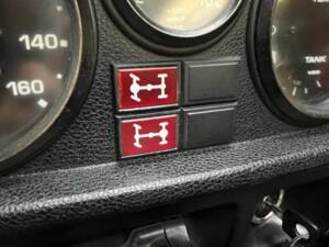 Image 18/50 de Mercedes-Benz 230 CE (1981)