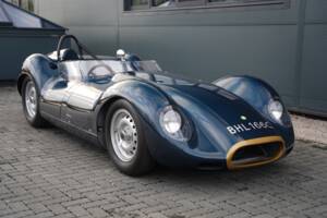 Image 11/50 of Lister Knobbly (1958)