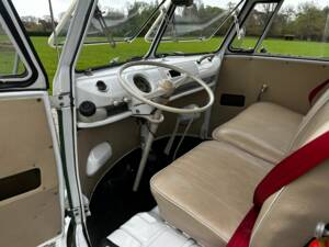 Image 30/60 of Volkswagen T2c Combi (1969)