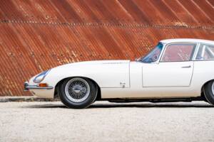 Afbeelding 42/46 van Jaguar E-Type 3.8 (1962)
