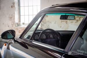 Image 10/23 of Porsche 911 Carrera (1995)