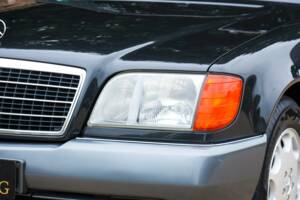 Bild 26/50 von Mercedes-Benz 400 SE (1991)