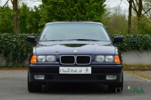 Bild 8/50 von BMW 320i (1994)