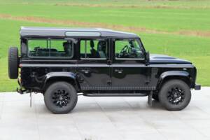 Bild 15/50 von Land Rover Defender 130 Double Cab (2007)