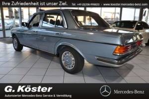 Image 11/15 de Mercedes-Benz 280 (1977)