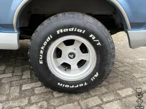 Image 8/42 of Ford F-150 XL (1982)