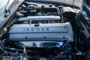 Image 20/50 of Jaguar XJ 6 4.0 Sovereign (1995)