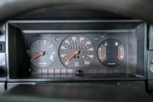 Immagine 19/50 di Volvo 240 GL (1990)