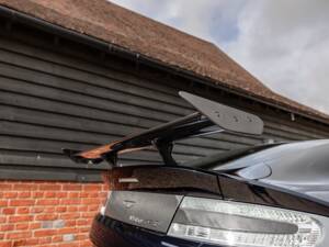 Image 48/65 of Aston Martin Vantage GT8 (2017)