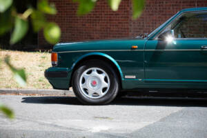 Image 31/50 of Bentley Turbo R lang (1996)
