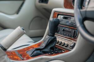 Imagen 46/50 de Aston Martin Virage Volante (1994)