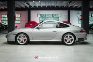 Bild 10/23 von Porsche 911 Carrera 4S (2005)