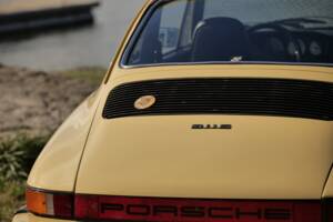 Image 12/77 de Porsche 911 2.7 S (1974)