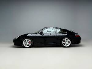 Bild 3/35 von Porsche 911 Carrera 4S (2003)