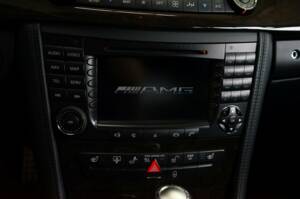 Afbeelding 23/44 van Mercedes-Benz CLS 55 AMG (2005)