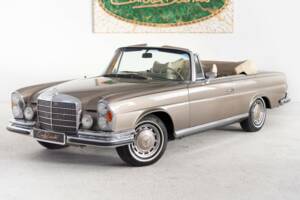 Image 1/42 of Mercedes-Benz 280 SE 3,5 (1971)