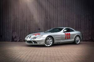 Image 17/61 of Mercedes-Benz SLR McLaren (2004)