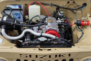 Image 3/50 de Suzuki LJ 80 (1980)