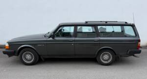 Image 4/54 of Volvo 245 GL (1990)