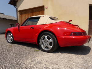 Image 8/30 of Porsche 911 Carrera 2 (1992)