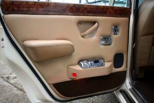 Image 42/50 of Rolls-Royce Silver Shadow II (1979)