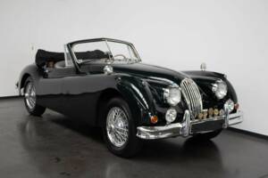 Image 5/8 de Jaguar XK 140 DHC (1956)