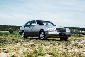 Image 2/57 de Mercedes-Benz 500 SE (1992)