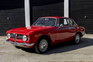 Image 10/50 of Alfa Romeo Giulia 1600 Sprint GT Veloce (1966)