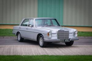 Immagine 8/34 di Mercedes-Benz 300 SEL 3.5 (1972)