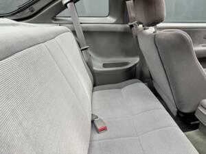 Image 29/50 of Nissan 100 NX (1994)