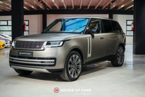 Image 2/25 of Land Rover Range Rover D350 (2022)