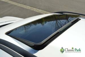 Image 28/50 of Mercedes-Benz E 500 T (2004)