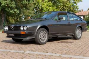 Image 1/10 of Alfa Romeo Alfa 6 - 2.5 (1981)