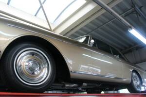 Image 7/50 of Rolls-Royce Silver Cloud III "Chinese Eyes" (1965)