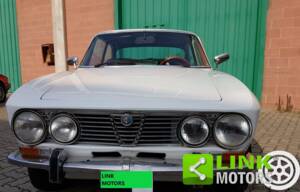 Bild 3/10 von Alfa Romeo 2000 GT Veloce (1972)