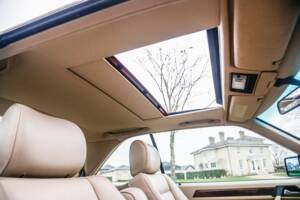 Immagine 35/47 di Mercedes-Benz E 220 (1995)