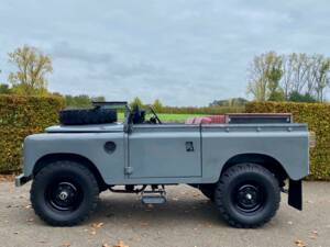 Image 1/19 of Land Rover 88 Lightweight (1976)